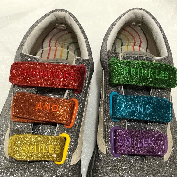 Vans Silver Red Sneakers with Rainbow Elastic Bands - Picture 5 of 10